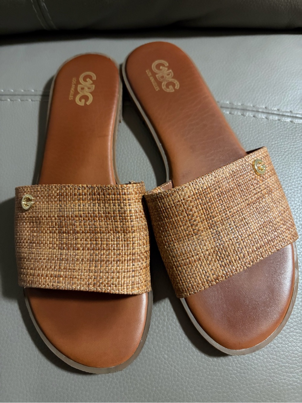 GBG LOS ANGELES Slide Sandals in Tan Woven Upper
